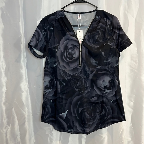 Tops - Women’s awesome printed top 1887